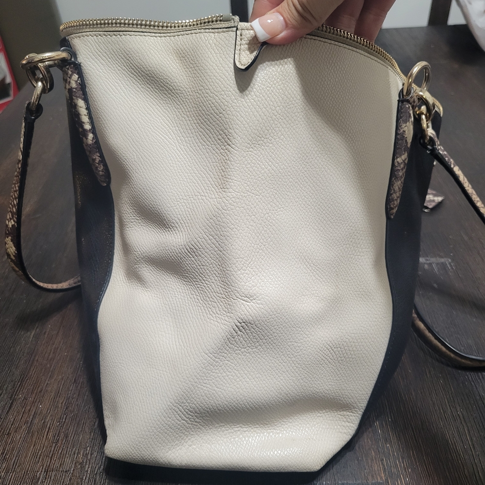 Coach Black and Cream Shoulder Bag with Snakeskin Accents - Picture 4 of 10